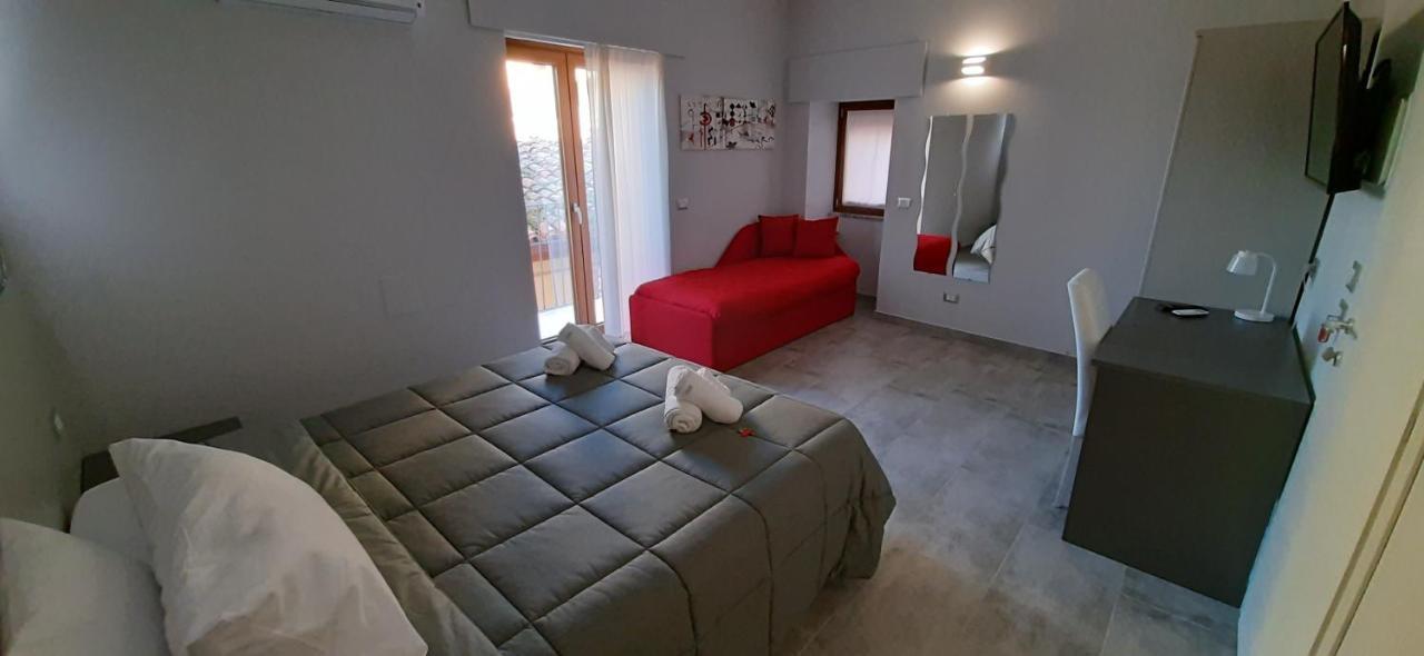Donjon Suite Centro Storico Castelbuono (Sicily) Exterior foto