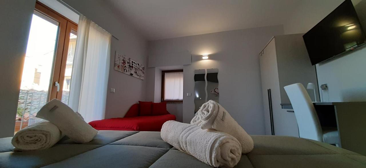 Donjon Suite Centro Storico Castelbuono (Sicily) Exterior foto