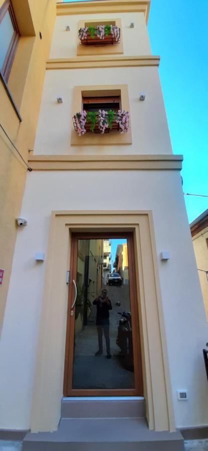 Donjon Suite Centro Storico Castelbuono (Sicily) Exterior foto