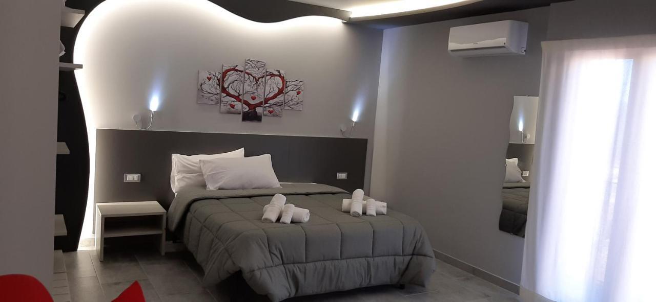 Donjon Suite Centro Storico Castelbuono (Sicily) Exterior foto